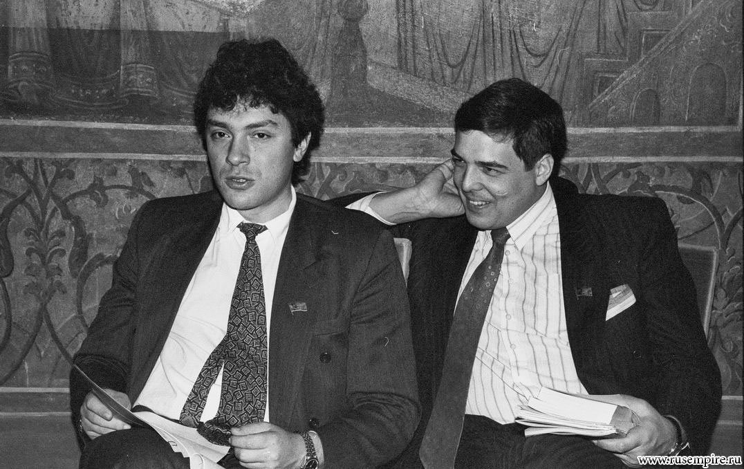Группа народный депутат. Немцов в молодости. Немцов народный депутат. Шарадзе депутат.
